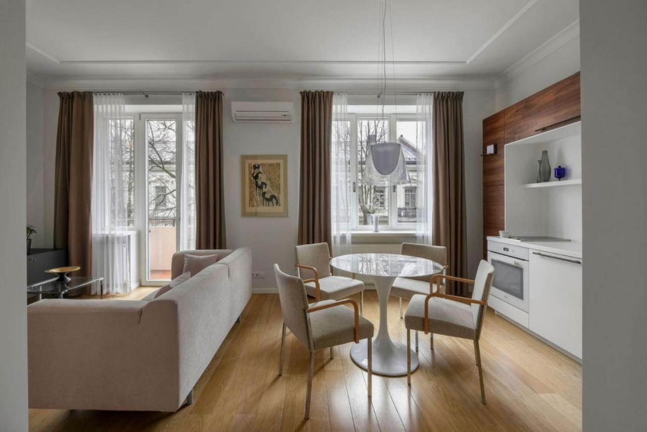 Design Studio Apartment With Balcony By Hostlovers 考纳斯 外观 照片