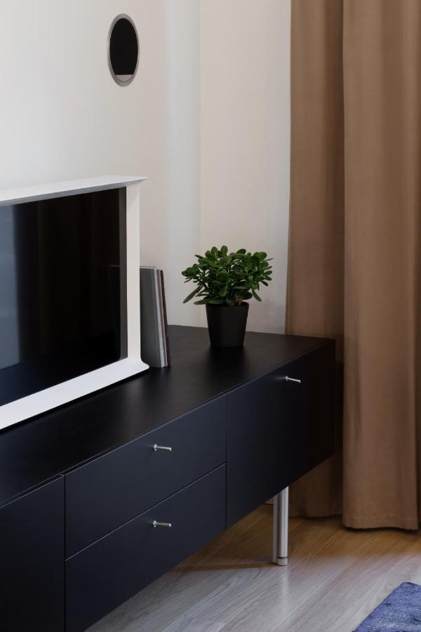 Design Studio Apartment With Balcony By Hostlovers 考纳斯 外观 照片